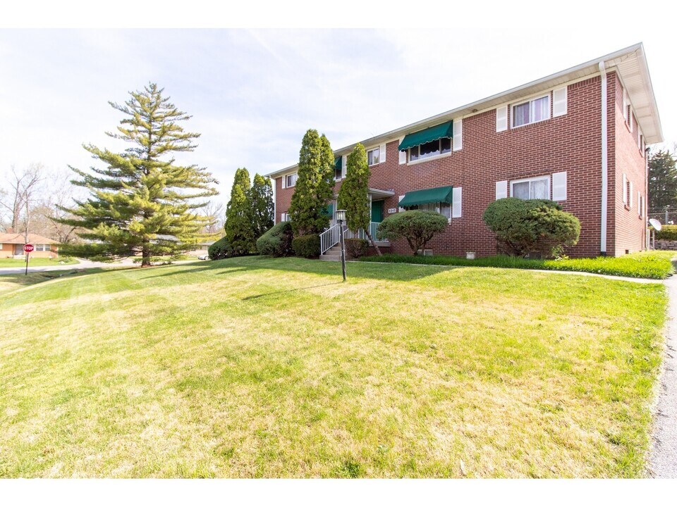 4849 N Bolton Ave in Indianapolis, IN - Building Photo
