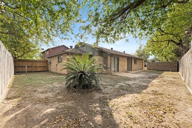 10746 Staghill Dr