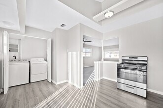 25163 Wiseman St in Roseville, MI - Building Photo - Building Photo