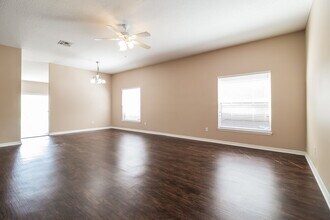 4316 Creeks Run Blvd in Kissimmee, FL - Building Photo - Building Photo