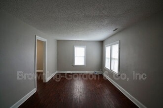 2106 Eastwood Ave in Nashville, TN - Building Photo - Building Photo