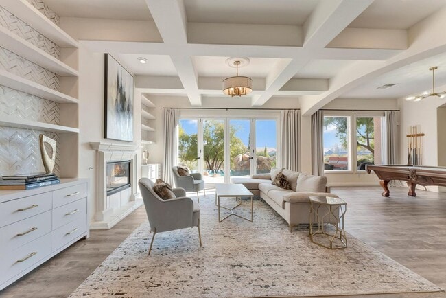 property at 904 Pont Chartrain Dr