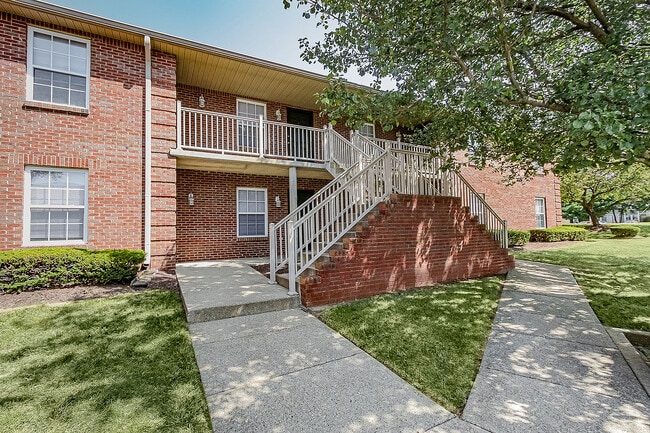 Lyndon Crossings Apartments