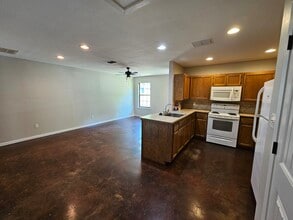 139 Houston St in Rusk, TX - Building Photo - Building Photo