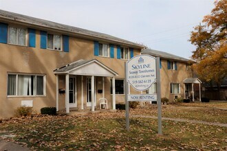 Seaway Townhomes in Windsor, ON - Building Photo - Building Photo
