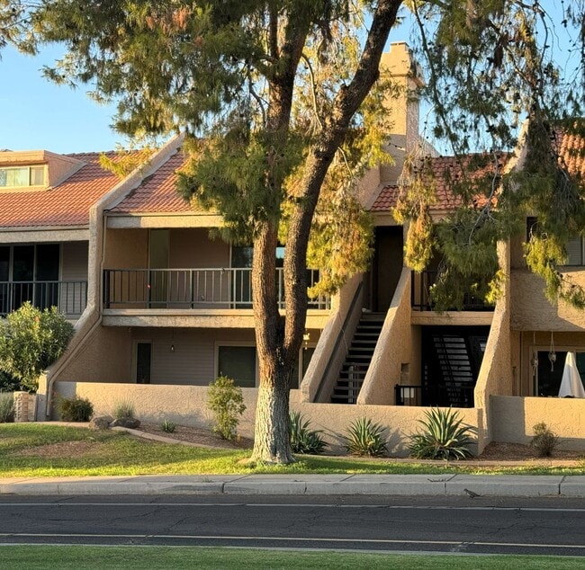 1201 E Northshore Dr in Tempe, AZ - Building Photo - Building Photo