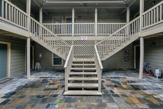 1910 Willowbend St in Conroe, TX - Building Photo - Building Photo
