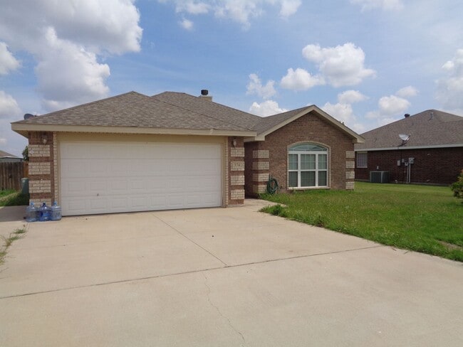 property at 374 Sugarberry Ave