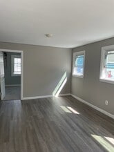 59 Water St, Unit 2nd floor in North Andover, MA - Building Photo - Building Photo