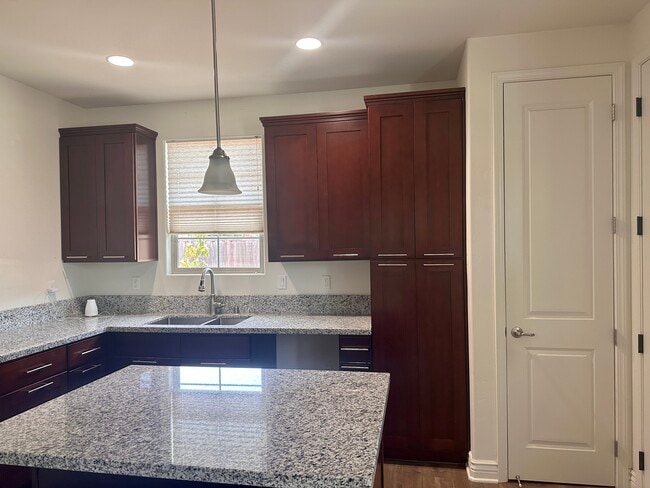 1866 Vista del Sol, Unit #2 in Nipomo, CA - Building Photo - Building Photo