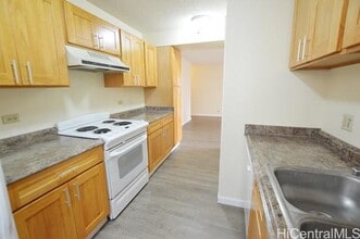 98-501-501 Koauka Loop in Aiea, HI - Building Photo - Building Photo