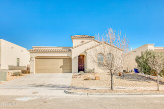 7328 Steve Degroat Ln in El Paso, TX - Building Photo - Building Photo