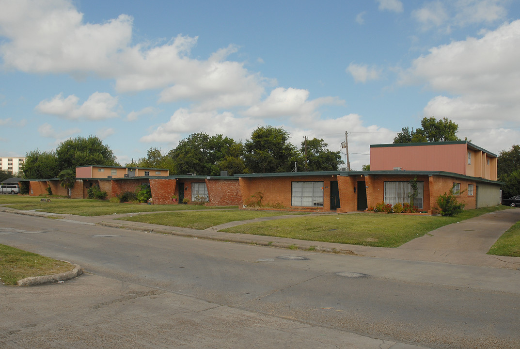 Palm Villa Apartments in Houston, TX - Foto de edificio