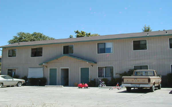 205 Lualan Ln in Roseville, CA - Foto de edificio