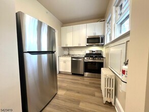 185 Broad St in Bloomfield, NJ - Building Photo - Building Photo