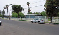 Bella Vista Apartments in Perris, CA - Foto de edificio - Building Photo