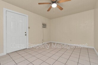 409 Austin Rd in Conroe, TX - Building Photo - Building Photo