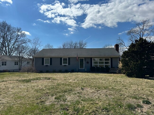 55 Windmill Hill Rd in Branford, CT - Building Photo - Building Photo