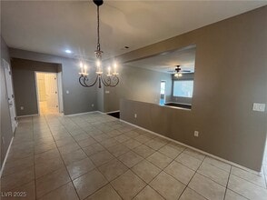 3425 Lapwing Dr in North Las Vegas, NV - Building Photo - Building Photo