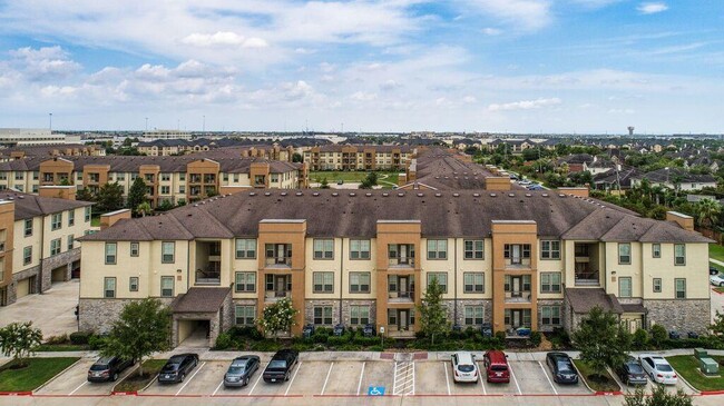 Retreat at Shadow Creek Ranch in Pearland, TX - Building Photo - Building Photo