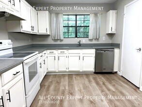 3758 Sidney Lanier Blvd in Duluth, GA - Building Photo - Building Photo