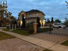 2016 Beaverbrook Ave in London, ON - Building Photo - Building Photo