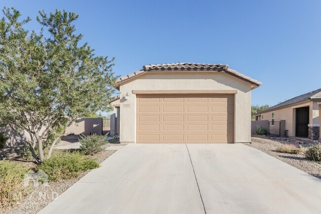 property at 801 Calle Tikal