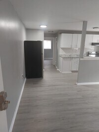 6406 - 6420 Dickens Ave photo'