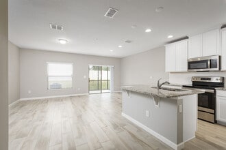 14799 Outfitter St in Orlando, FL - Building Photo - Building Photo