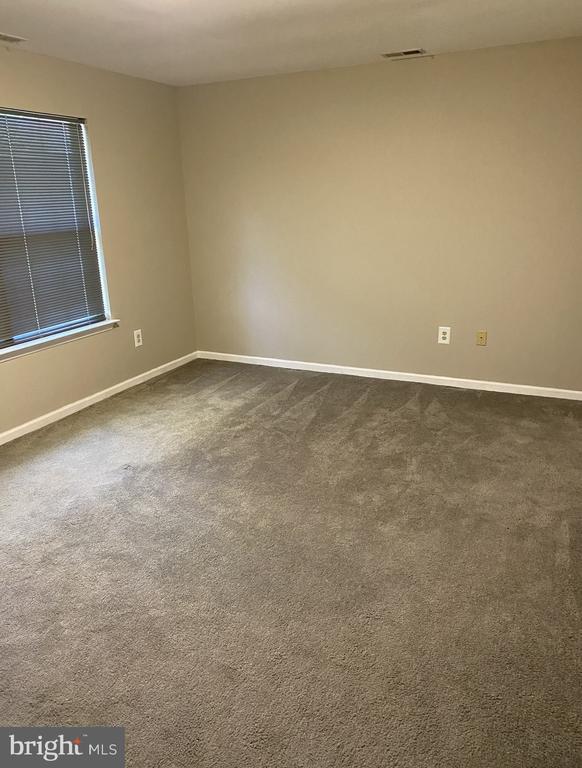 213 Allens Ln in Harrison Township, NJ - Building Photo - Building Photo