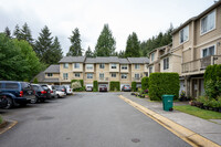 18280 NE 98th Plz in Redmond, WA - Foto de edificio - Building Photo