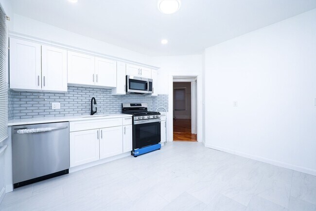 121-123 Browne St in Brookline, MA - Building Photo - Building Photo