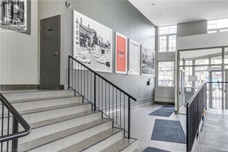80 King William St in Hamilton, ON - Building Photo - Building Photo