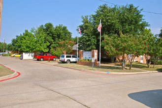 Gateway Village in Azle, TX - Building Photo - Building Photo