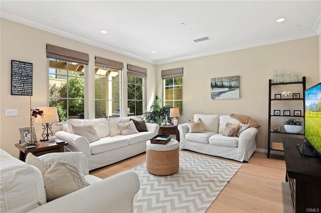 100 Brindisi in Irvine, CA - Building Photo - Building Photo