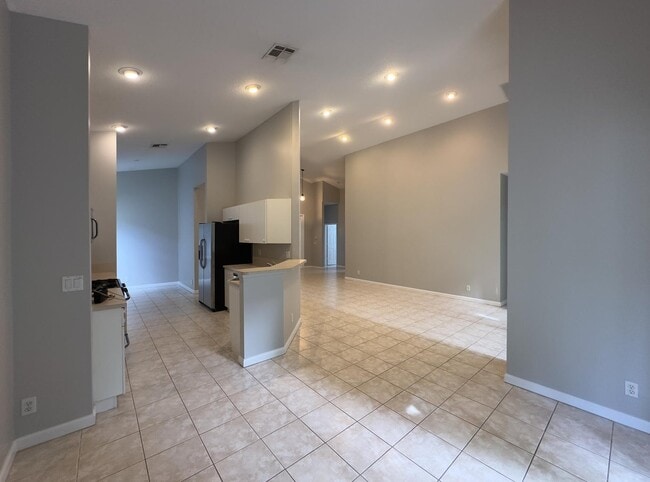 property at 146 NW Pleasant Grove Way