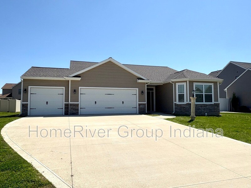 12986 Mendocino Cv in Fort Wayne, IN - Foto de edificio