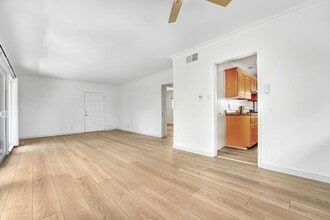 1975 S Beverly Glen Blvd, Unit 03 in Los Angeles, CA - Building Photo - Building Photo
