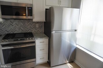 1907A Ralston Dr in Mount Laurel, NJ - Foto de edificio - Building Photo