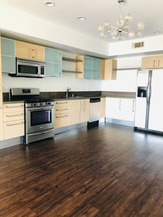 1234 Wilshire Blvd Rentals in Los Angeles, CA