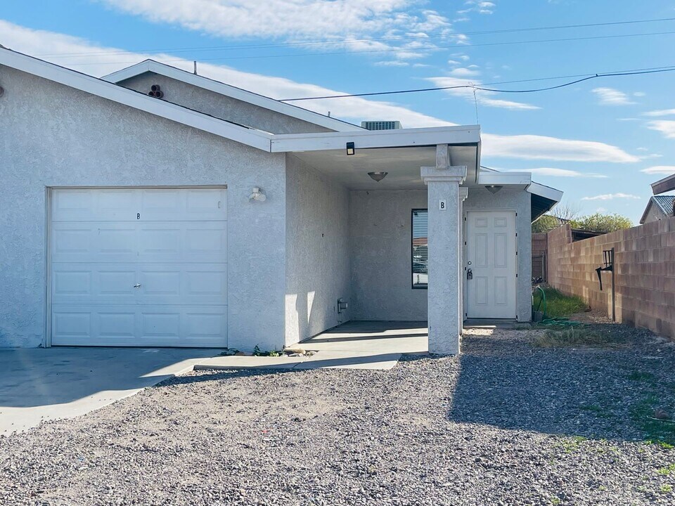 380 Church St in Bullhead City, AZ - Building Photo