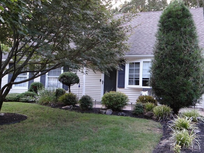 514 Leawood Ave in Toms River, NJ - Building Photo - Building Photo