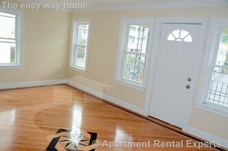 37 Edgar Ave, Unit 2 in Somerville, MA - Building Photo - Building Photo