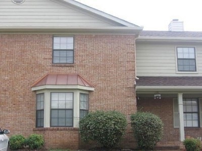 property at 125 Ellington Pl