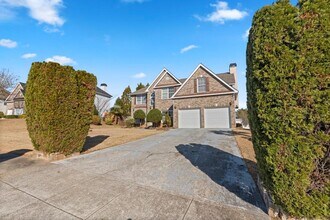 820 Kaitlyn Dr in Loganville, GA - Building Photo - Building Photo