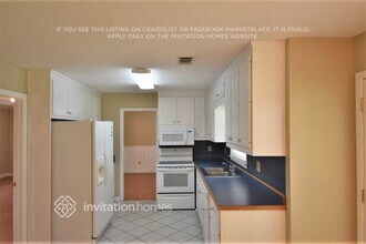 135 Lacey Oak Ln in Loganville, GA - Building Photo - Building Photo