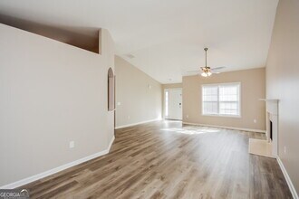 100 Riverhill Ct in Covington, GA - Building Photo - Building Photo