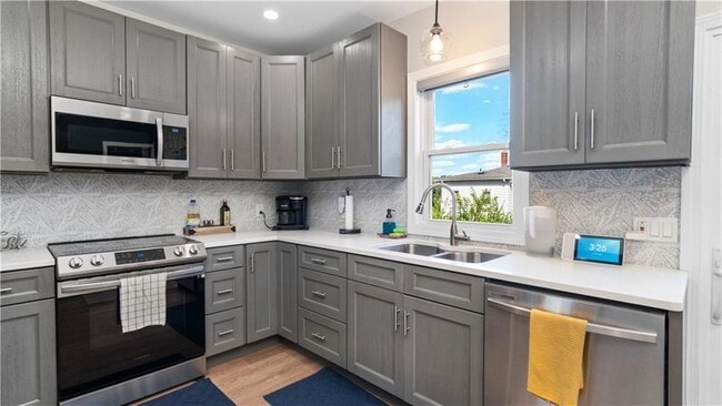 property at 11 Ivy St