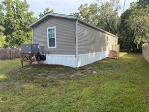 39141 Bay Ave in Zephyrhills, FL - Building Photo - Building Photo