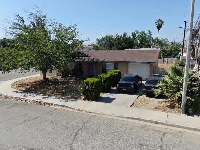 5 Parcel SFR Portfolio (Hemet - 2 Bed/1 Bath) in Hemet, CA - Building Photo - Building Photo